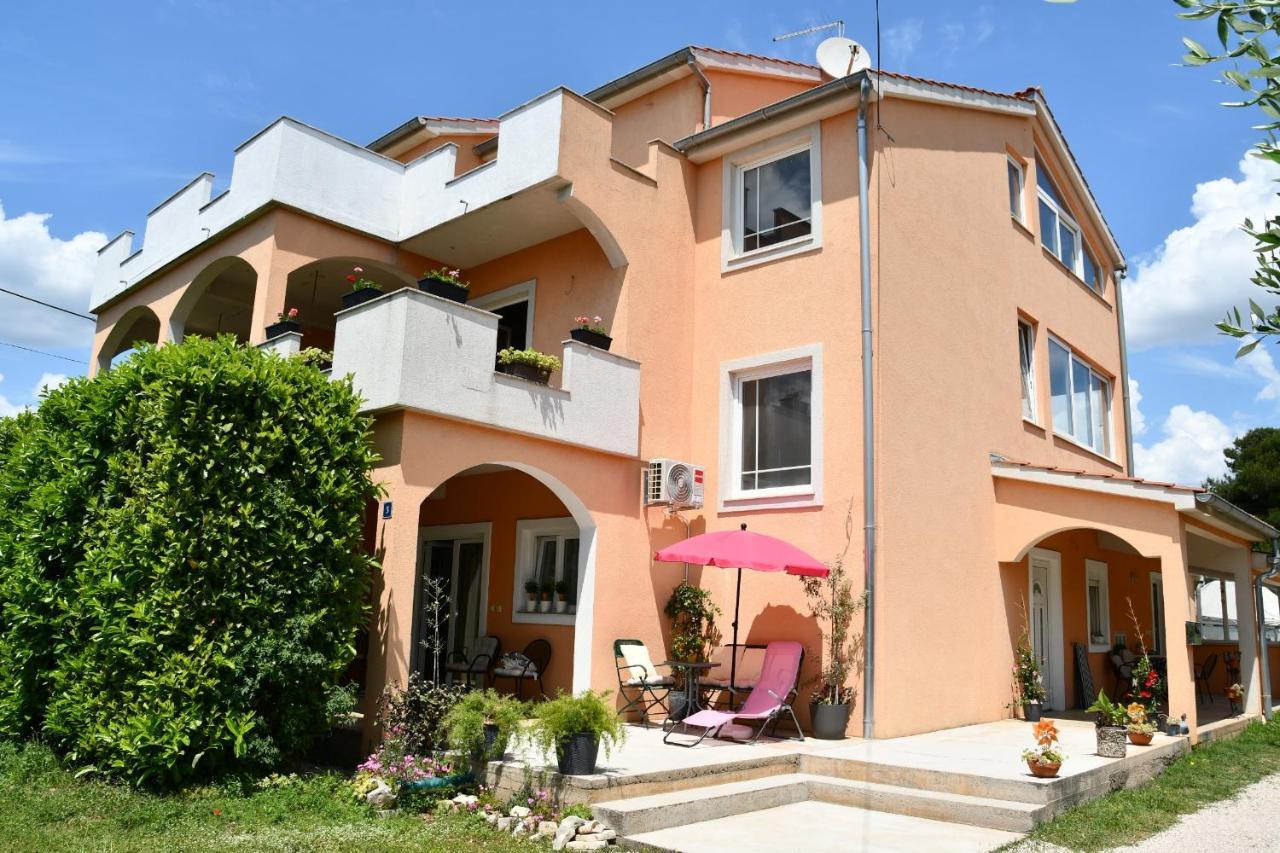 Apartmani Joja Biograd na Moru Kültér fotó