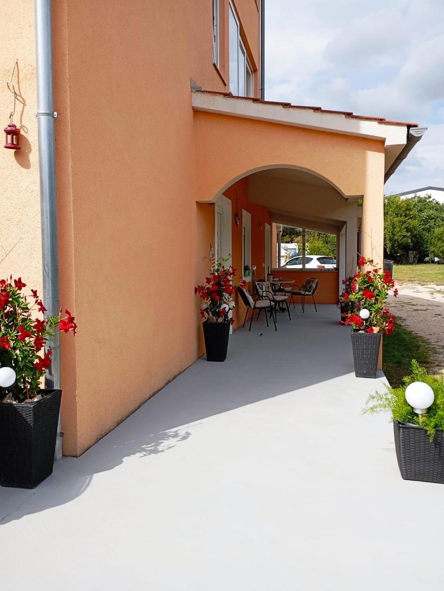 Apartmani Joja Biograd na Moru Kültér fotó