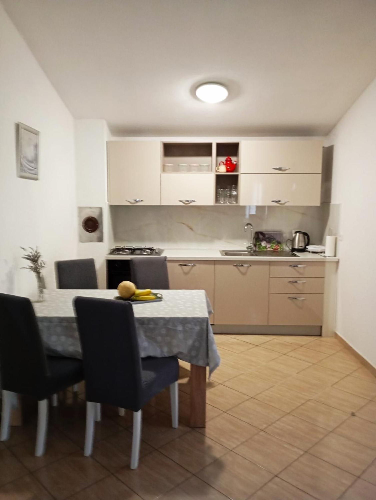 Apartmani Joja Biograd na Moru Kültér fotó